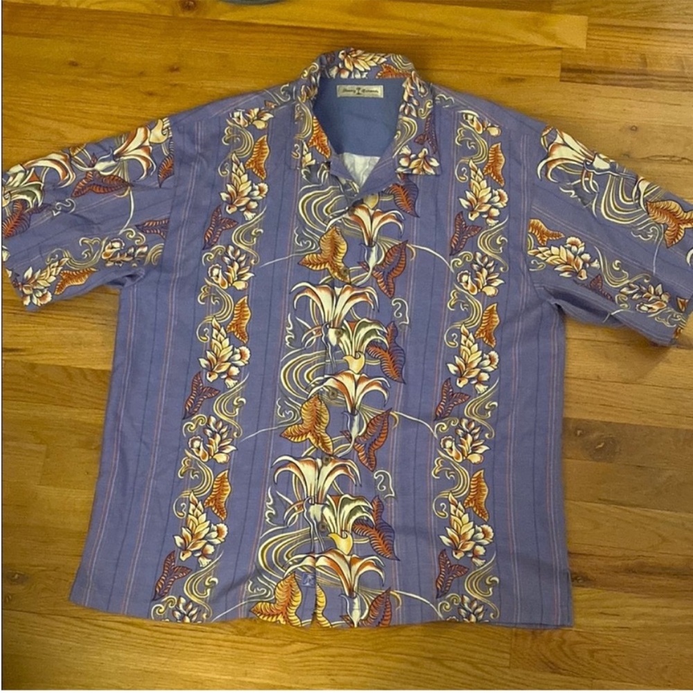 Vtg. Tommy Bahama Silk Hawaiian Shirt